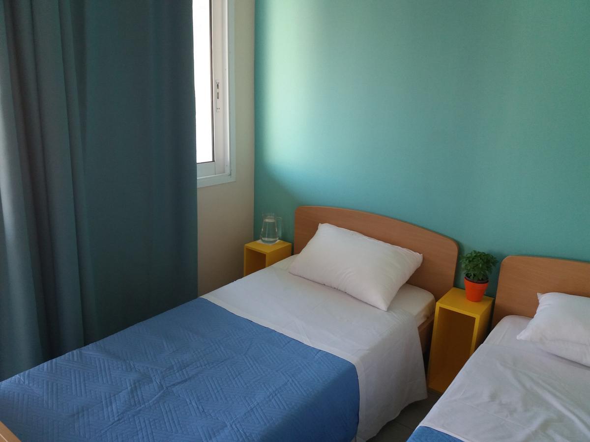 Welcommon Hostel Athens Exterior photo